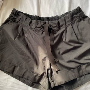 Lululemon drawstring shorts